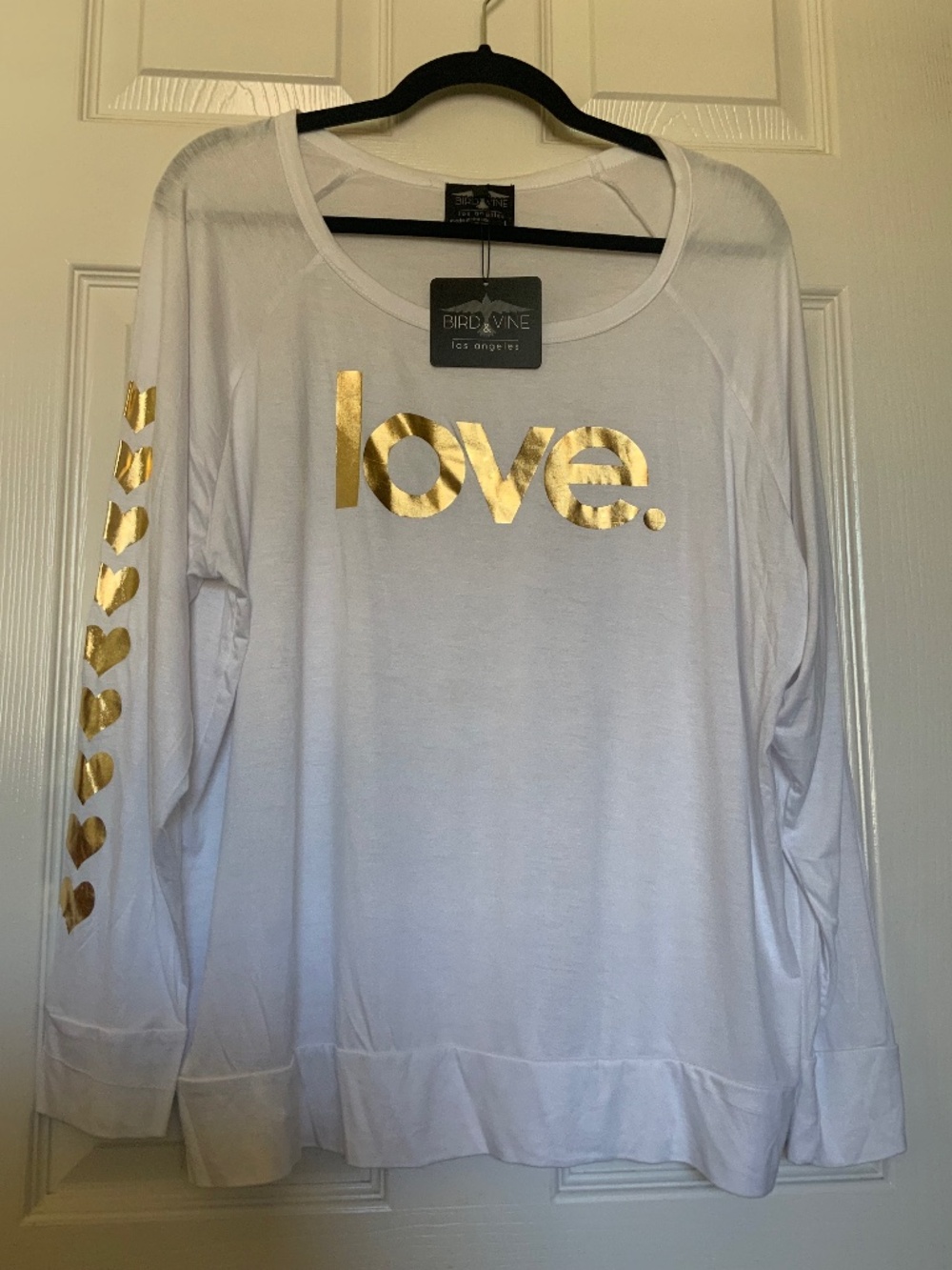 Bird & Vine Long Sleeeved Tee (NWT) Featruing Gold Love Grapic and Hearts